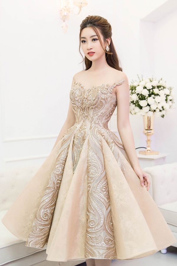 10-my-nhan-viet-mac-dep-nhat-tuan-21-8-3