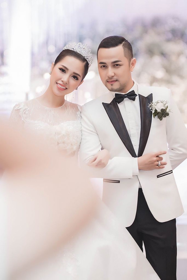 bao-thy-hat-voi-quang-vinh-trong-dam-cuoi-anh-trai-8
