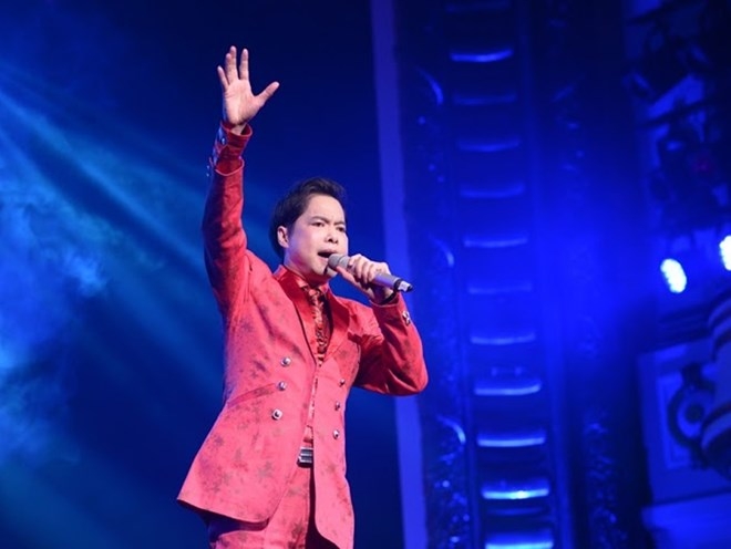 ca si ngoc son duoc phong giao su am nhac, tro dua qua tron? hinh anh 2