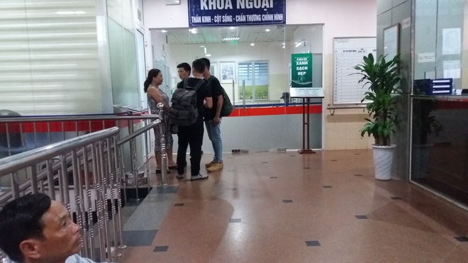 Cô gái kể lại 30 phút hoảng loạn khi mắc kẹt trong thang máy ở tòa nhà Hei Tower - Ảnh 1.