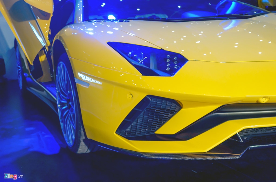 Lamborghini Aventador S doc nhat VN ve tay dai gia Sai Gon hinh anh 5