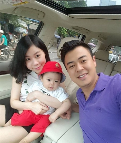 cuoc song vien man cua mc tuan tu ben gia dinh sau khi roi vtv hinh anh 1