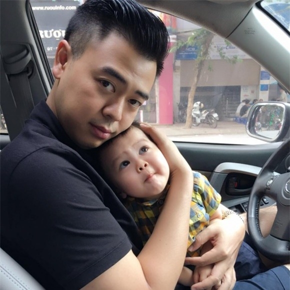 cuoc song vien man cua mc tuan tu ben gia dinh sau khi roi vtv hinh anh 5