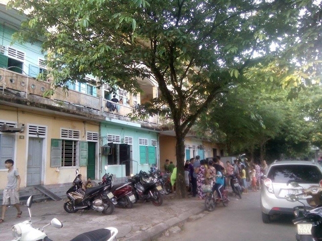 Nguoi dan ong tu vong trong tu the treo co tai nha rieng hinh anh 1