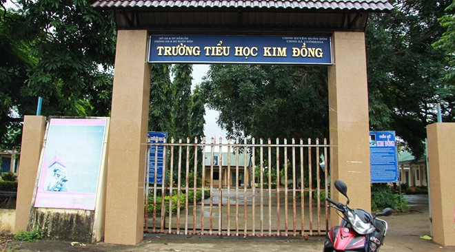 Khong tai bo nhiem hieu pho bi nu giao vien to tong tinh bang clip sex hinh anh 2