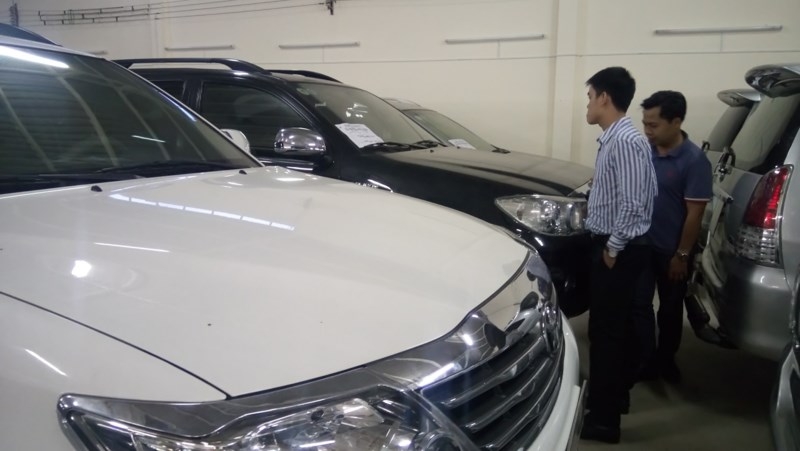 Sốc: Thuế nhập ô tô cũ tăng thêm 5.000 USD/chiếc - 1