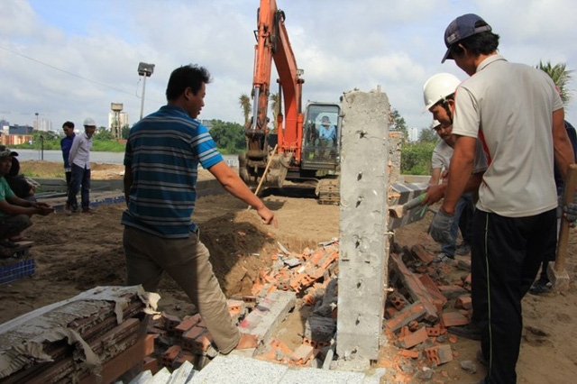 Chủ đầu tư xin tự tháo dỡ trong vòng 30 ngày
