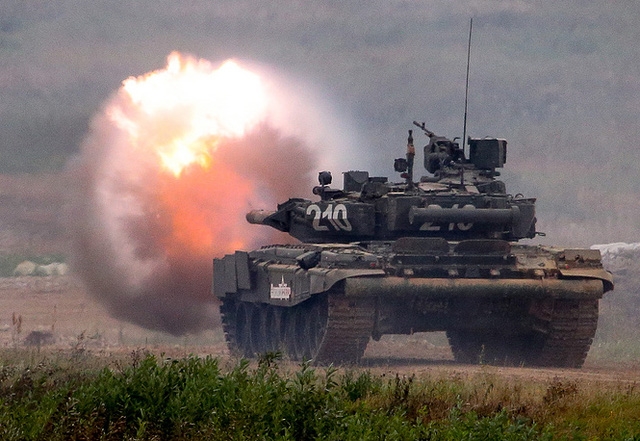 Xe tăng chiến đấu T-80