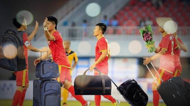 Dan mang 'tan cong' Cong Phuong, Minh Long sau tran thua U22 Thai Lan hinh anh 5