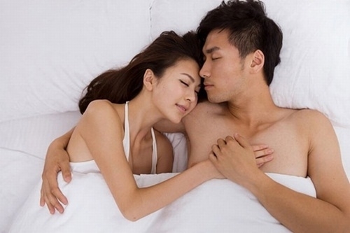 Phong do cua quy ong o cac do tuoi khac nhau nhu the nao?