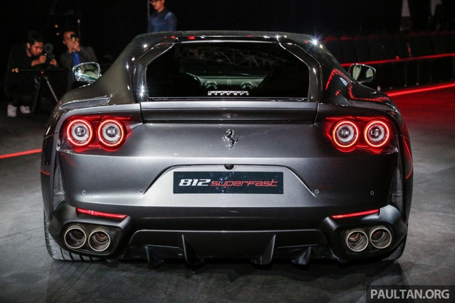 Siêu xe Ferrari 812 Superfast chính thức trình làng tại Đông Nam Á với giá chưa thuế 8,38 tỷ Đồng - Ảnh 3.