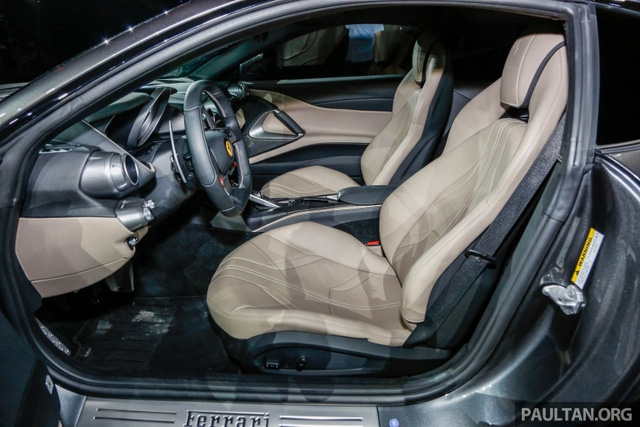 Siêu xe Ferrari 812 Superfast chính thức trình làng tại Đông Nam Á với giá chưa thuế 8,38 tỷ Đồng - Ảnh 14.