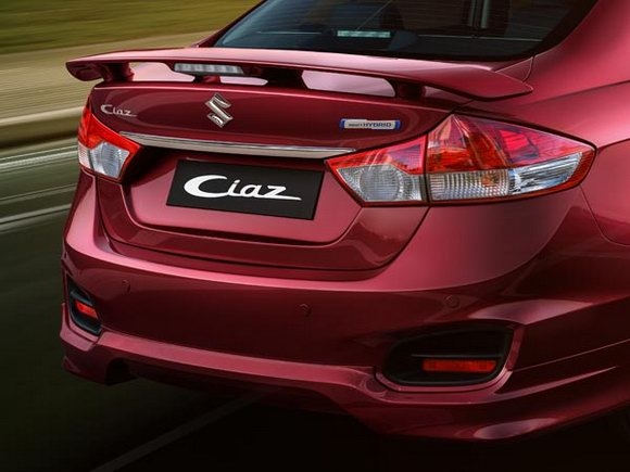 Suzuki ra mắt mẫu xe giá rẻ Ciaz S giá từ 333 triệu đồng - 2