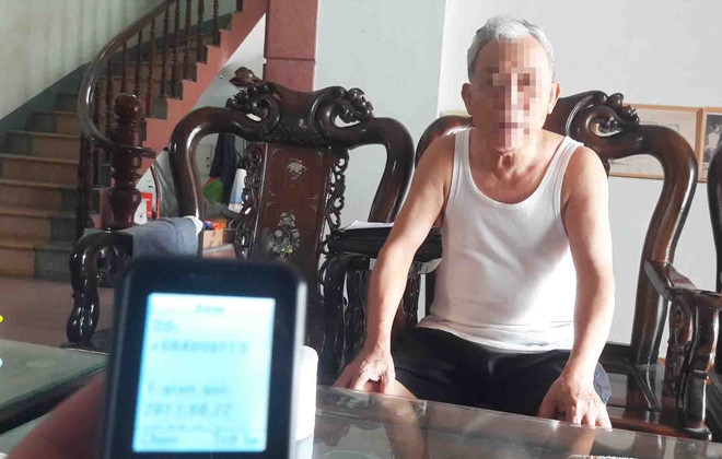 Ong lao suyt mat 200 trieu sau cu dien thoai mao danh cong an hinh anh 1