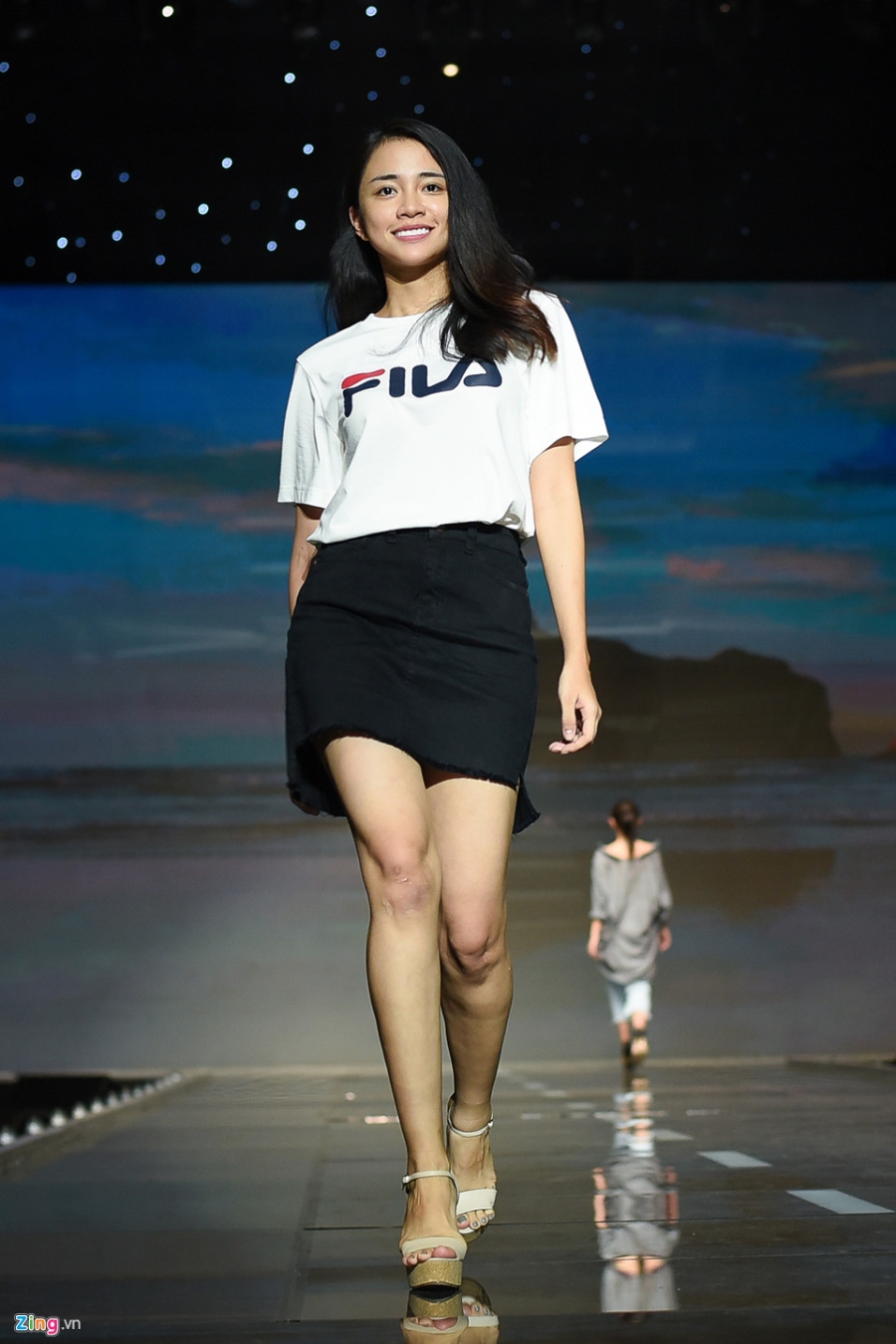 Thi sinh The Face se nhay goi cam trong dem chung ket hinh anh 9