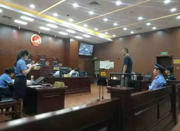 Yêu đơn phương 8 năm không được đáp trả, người đàn ông ném cô gái qua ban công tầng 19 - Ảnh 5.