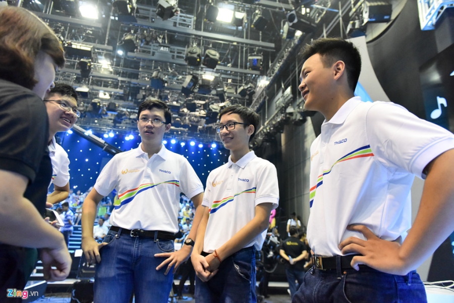 Gia dinh muon Nhat Minh du hoc sau khi vo dich Olympia 2017 hinh anh 4