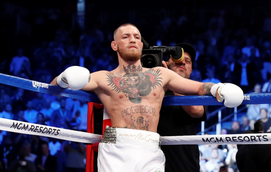 Mayweather vs McGregor: Tran dau giai tri vua long doi ben hinh anh 1