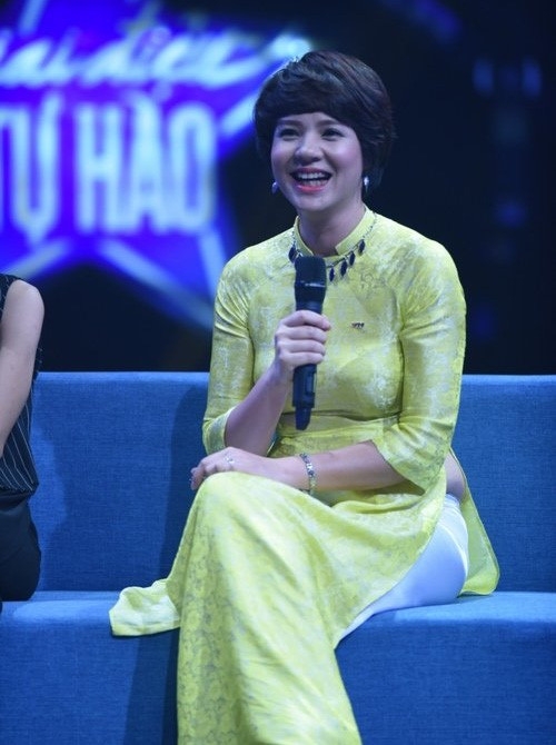 Những hình ảnh ‘ngố tàu’ thuở mới vào nghề của MC Diễm Quỳnh - Ảnh 7.