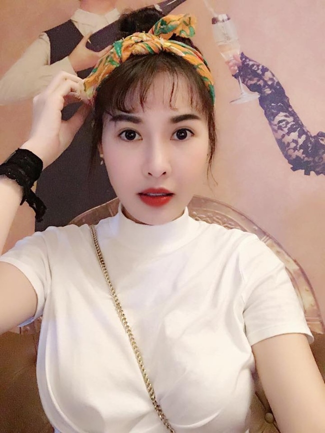 ba tung, que van khien khong ai nhan ra vi 