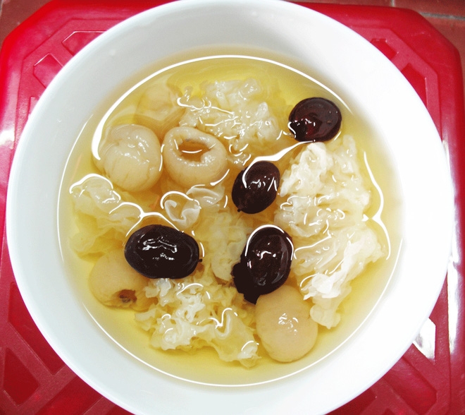 Bài thuốc chữa bệnh từ quả nhãn: Nếu bạn đang mắc những bệnh này hãy áp dụng ngay - Ảnh 2.
