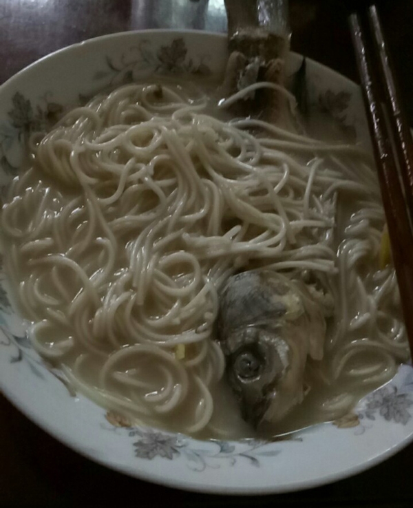 con dau hoang mang cau cuu dan mang vi sau sinh me chong cho an mi nau ca - 2