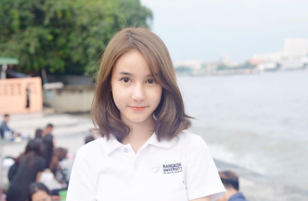 Cận cảnh gương mặt xinh đẹp của Yoshi
