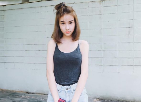 Ngắm loạt ảnh đời thường xinh như thiên thần của hoa hậu chuyển giới đẹp nhất Thái Lan
