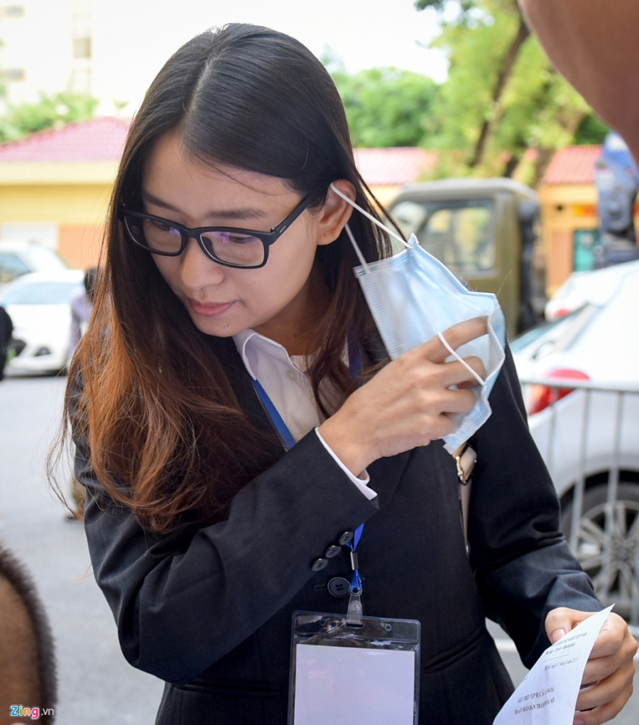Nhung 'mat xich' chu chot trong dai an Ha Van Tham xuat hien tai toa hinh anh 6