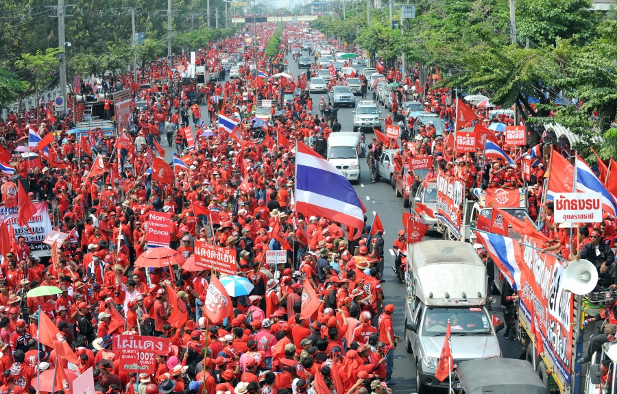 Truy na Yingluck: Dau cham het cua gia toc Thaksin? hinh anh 3