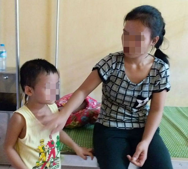 an gi cung khong beo, di kham phat hien con trai 4 tuoi co au trung trong mau - 2