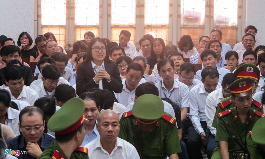 Luong nguoi den phien xu Ha Van Tham va cac thuoc cap dong ky luc hinh anh 4