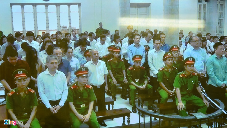 Luong nguoi den phien xu Ha Van Tham va cac thuoc cap dong ky luc hinh anh 5