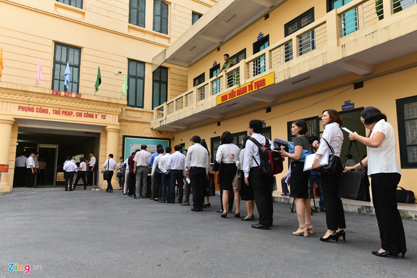 Luong nguoi den phien xu Ha Van Tham va cac thuoc cap dong ky luc hinh anh 6