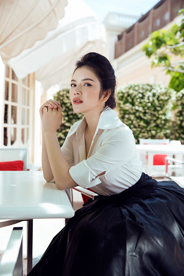 ly-nha-ky-hoa-quy-co-paris-sang-trong-8