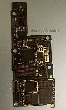man-hinh-iphone-8-co-gia-5000-usd-tai-cho-den-trung-quoc-1
