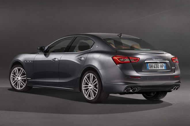 Maserati Ghibli 2018 ra mắt, giá từ 3,2 tỷ đồng - 3