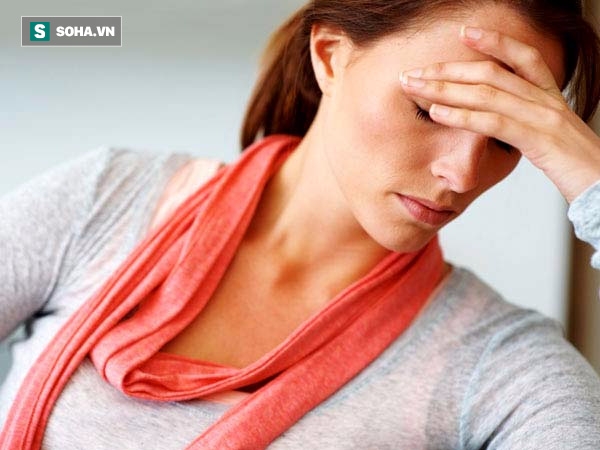 Nước tiểu có bọt: Dấu hiệu báo động không thể bỏ qua - Ảnh 5.