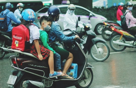 Ngac nhien: Chua vao dong, nguoi Ha Noi da phai mac ao am - Anh 10