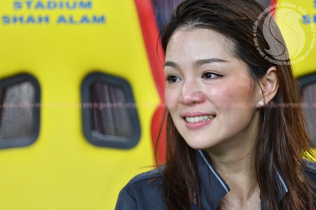 nu-truong-doan-thai-lan-khoc-nuc-no-sau-chung-ket-7