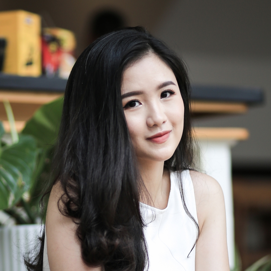 Hoàng Hậu Phương Đông: Từ cô bạn có cái tên lạ đến nữ sinh tài năng được bắt tay cựu Tổng thống Mỹ Obama - Ảnh 2.