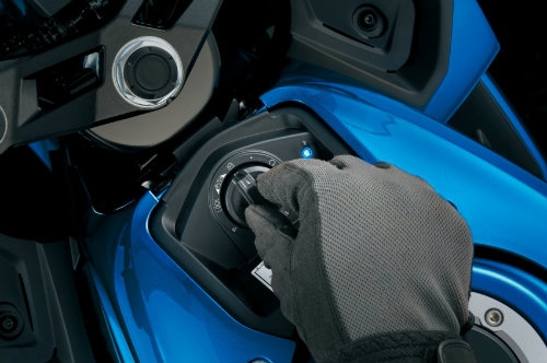 2017 suzuki gsx 150 dang phu rong khap asean hinh anh 4