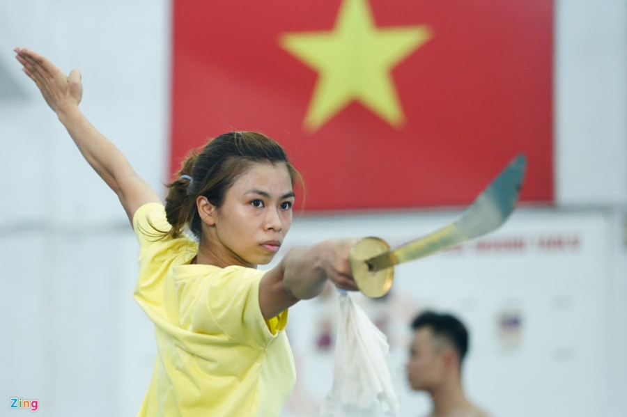 Duong Thuy Vi: Gianh 2 HCV SEA Games, chi duoc nghi 1 ngay hinh anh 4