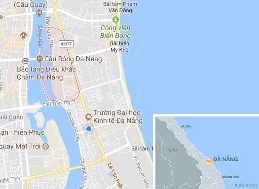 Va cham voi xe tai, tai xe taxi ket cung trong cabin hinh anh 2