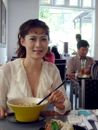 diem huong hanh phuc the nay sau khi vuong vao ten toi pham truy na hinh anh 3