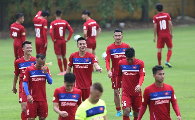 HLV Mai Duc Chung tu tin giup tuyen Viet Nam thang Campuchia hinh anh 3