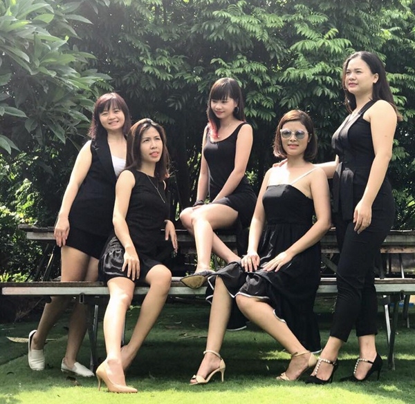 chi quen qua mang, dan 11 me bim sua ha noi deo bong 