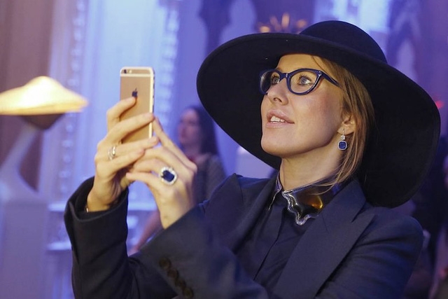  Nữ MC truyền hình nổi tiếng Ksenia Sobchak là đại diện cho hình mẫu người phụ nữ hiện đại muốn làm chính trị ở Nga. Ảnh: crimearussia.com 