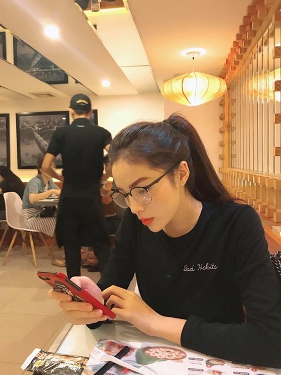 hồ ngọc hà, trấn thành, nhã phương, nsnd lan hương, bảo thanh