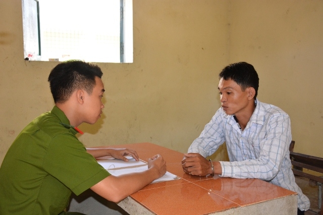 Đối tượng Tuấn tại cơ quan Công an. (Ảnh Công an Quảng Nam)